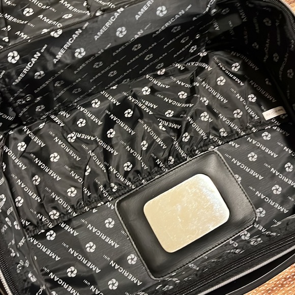 βοΈ π βοΈβ’ ππ American Uni x Travel vibes πππ - Picture 11 of 13